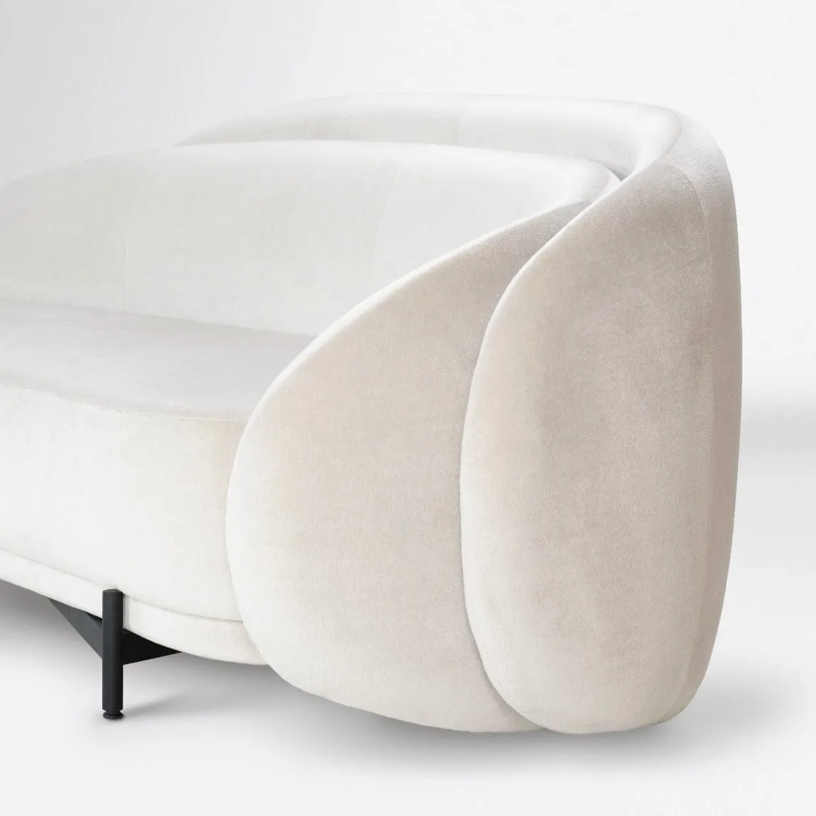 Erin Scratch Resistant Curve Sofa