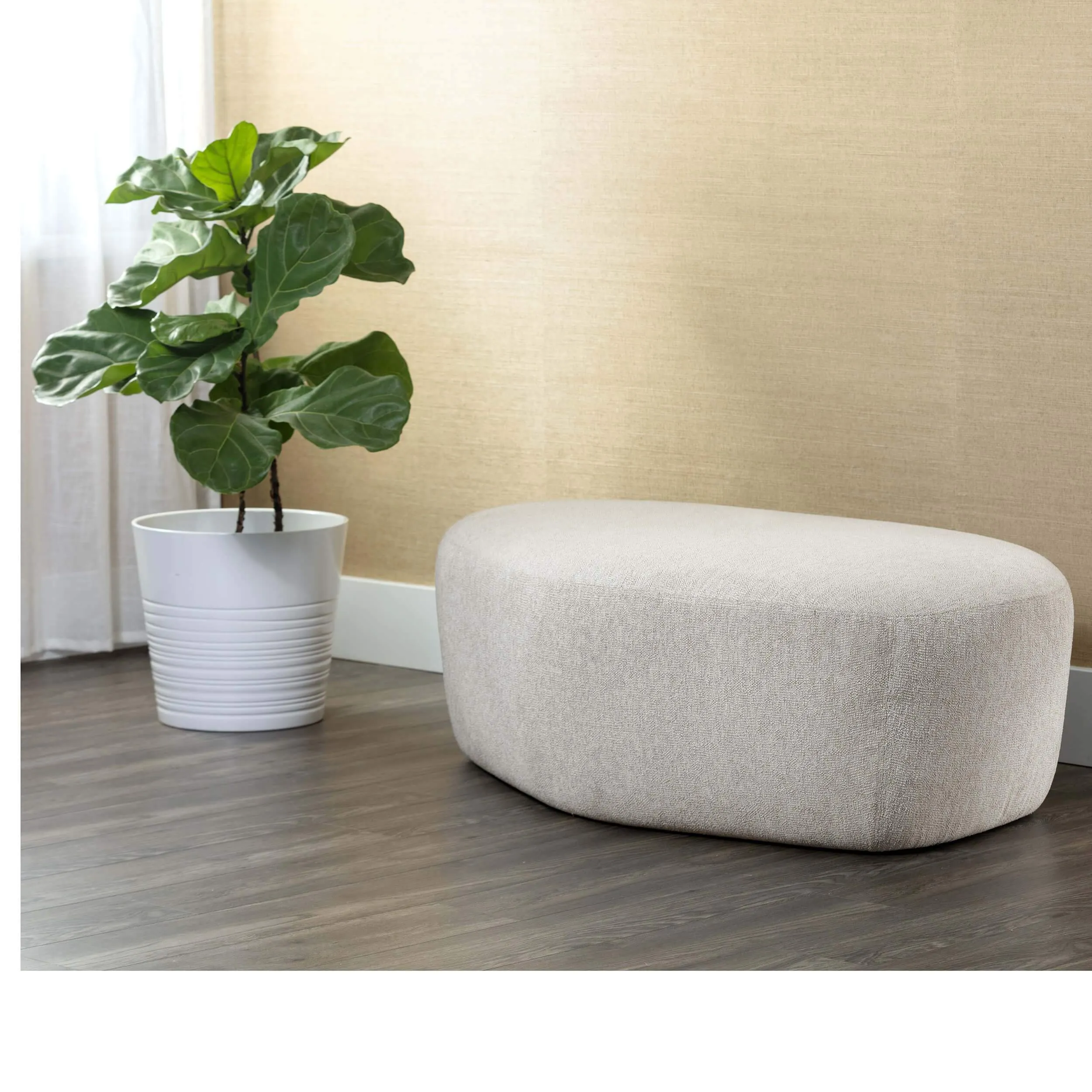 Soraya Ottoman, Dove Cream